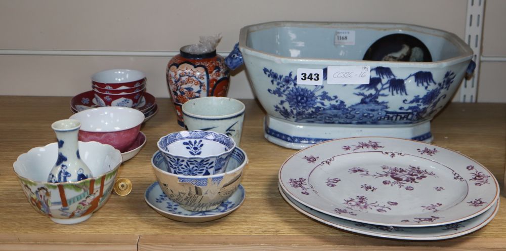 A mixed group of Chinese ceramics